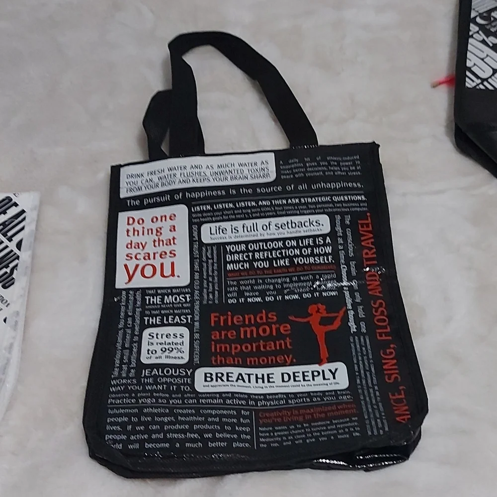 Three Lululemon bags in excellent condition - Picture 3 of 6